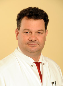 Herr Dr. Wolfgang Neumeister